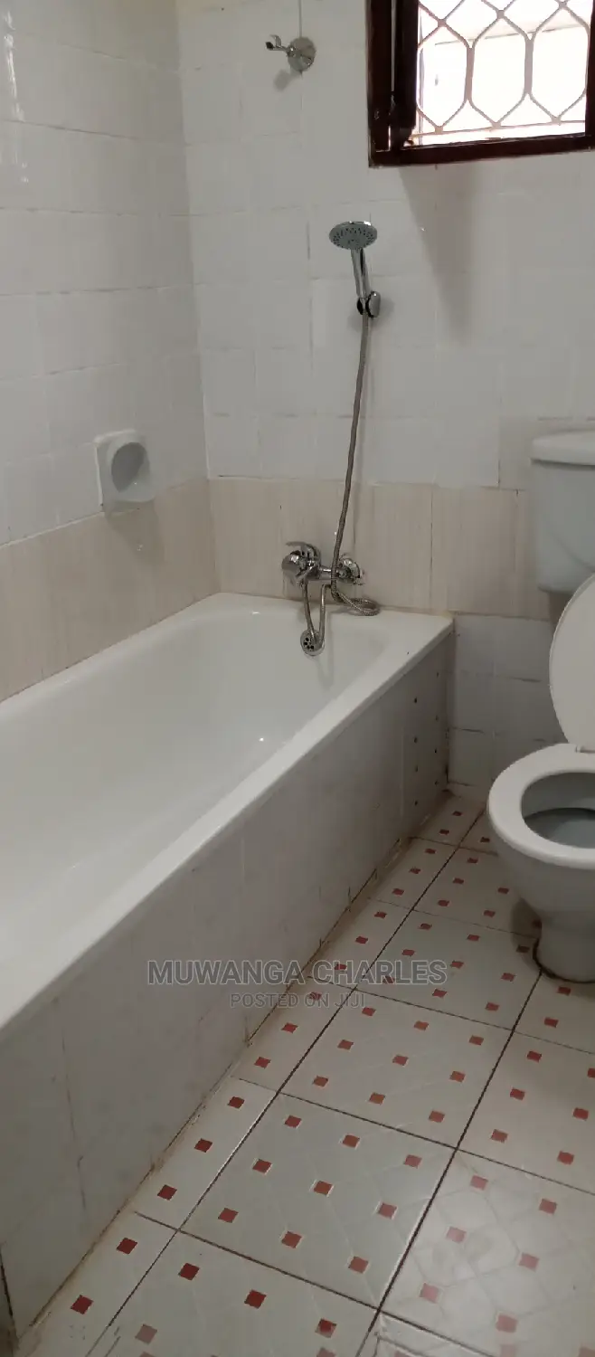 6bdrm House in Fs Properties Ltd, Central Division for Rent