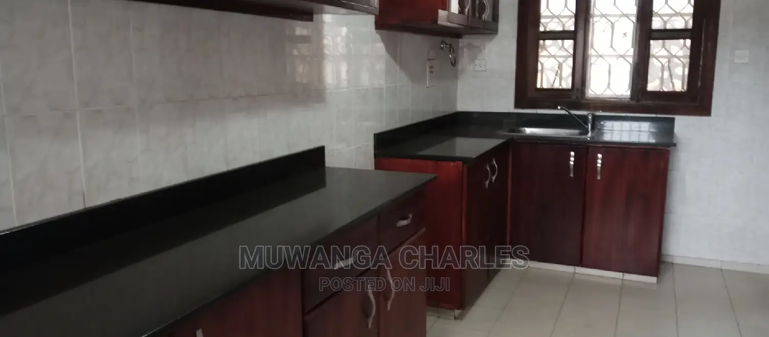 6bdrm House in Fs Properties Ltd, Central Division for Rent