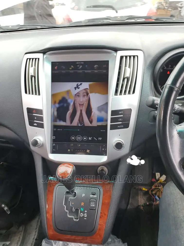 Harrier Rz330 Car Radio Upgrade to Tesla