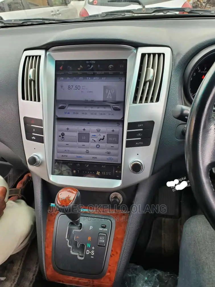 Harrier Rz330 Car Radio Upgrade to Tesla