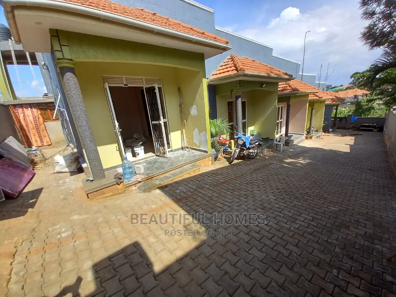 Furnished 2bdrm Apartment in Kira for Sale