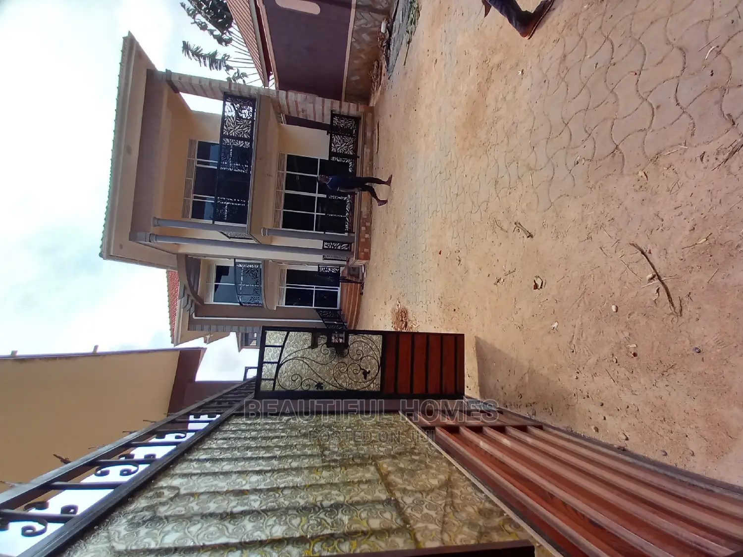 Furnished 4bdrm Mansion in Kisaasi, Nakawa for Sale