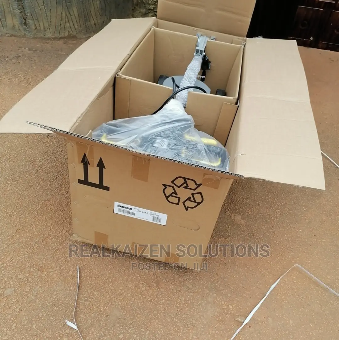 German Karcher Floor And Carpet Cleaning Machine 1500W