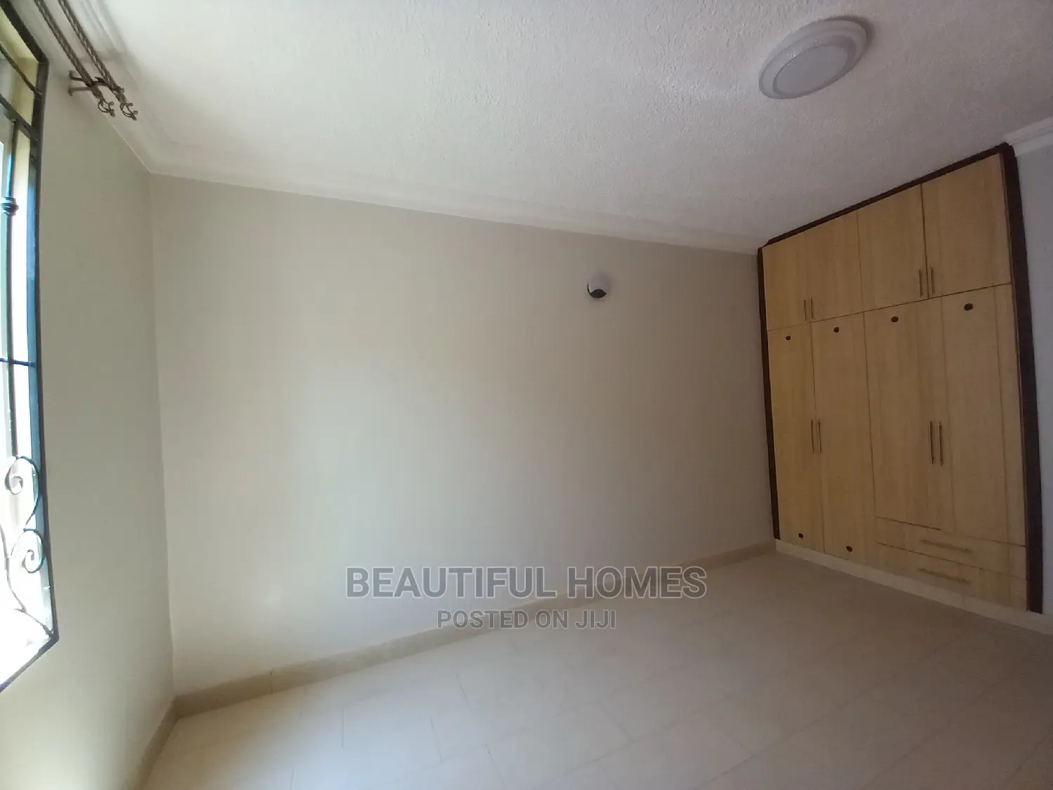 Furnished 1bdrm Apartment in Kira for Sale