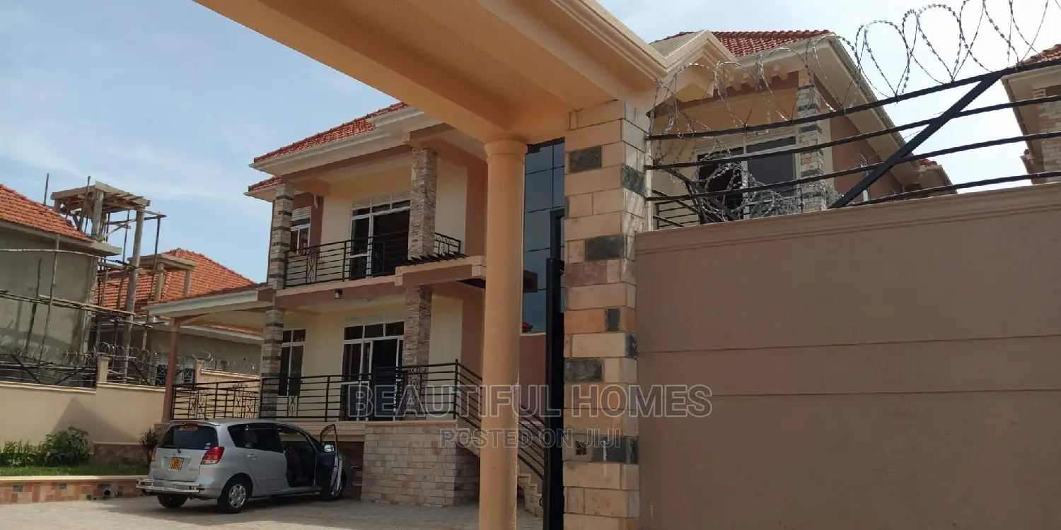 Furnished 5bdrm Mansion in Kira Tarmack for Sale