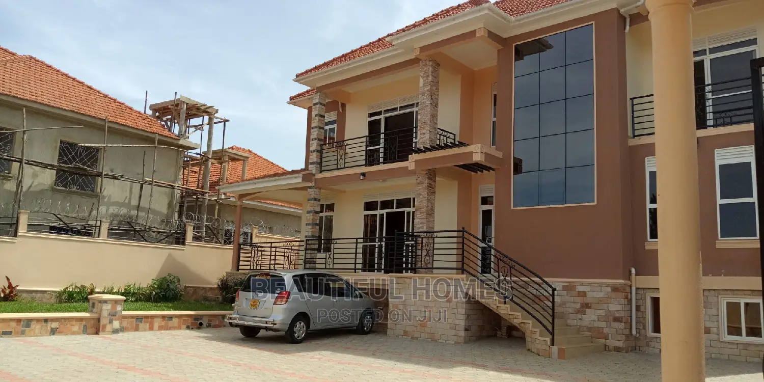 Furnished 5bdrm Mansion in Kira Tarmack for Sale