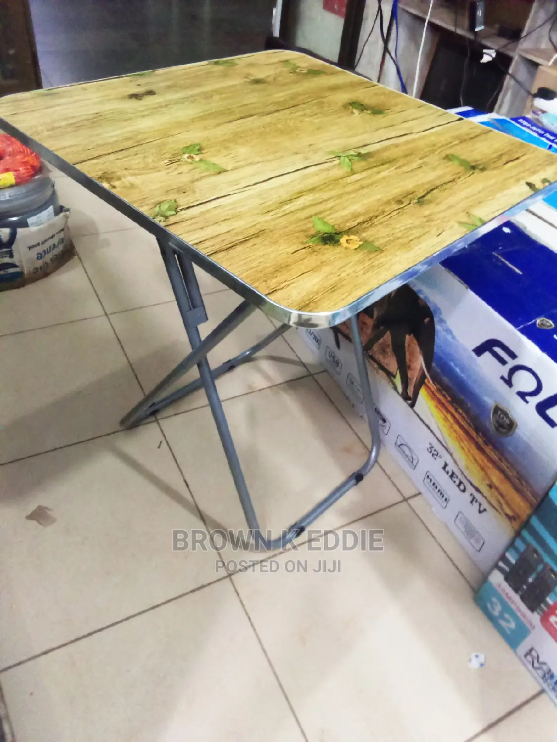 Foldable Table