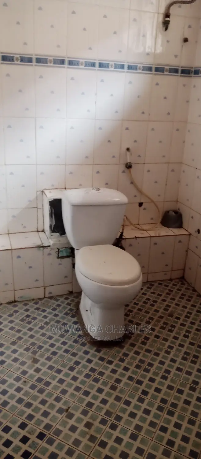 8bdrm Duplex in Fs Properties Ltd, Central Division for Rent