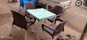 4seaters Plastic Restaurant Set