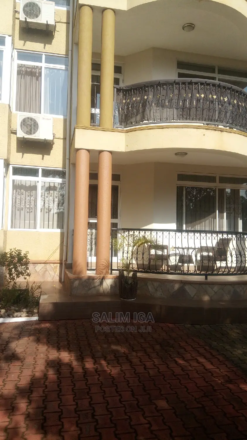 Furnished 3bdrm Block of Flats in Kololo Property, Central Division