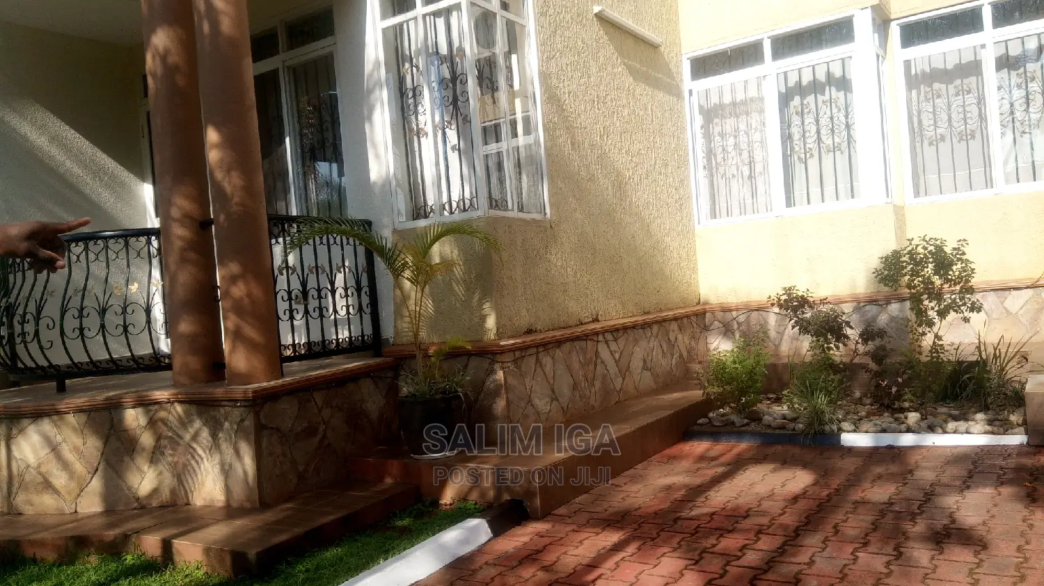 Furnished 3bdrm Block of Flats in Kololo Property, Central Division