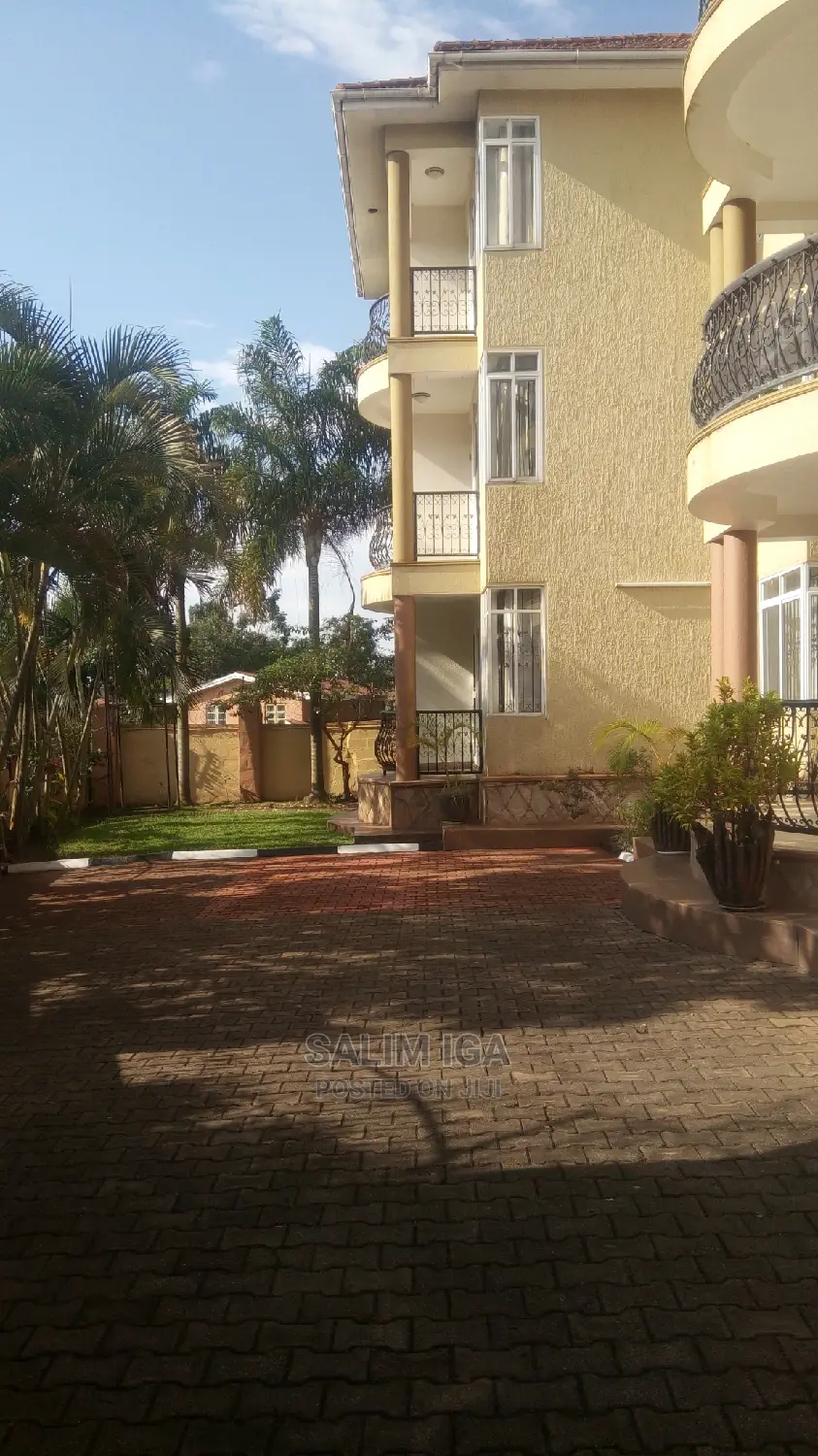 Furnished 3bdrm Block of Flats in Kololo Property, Central Division
