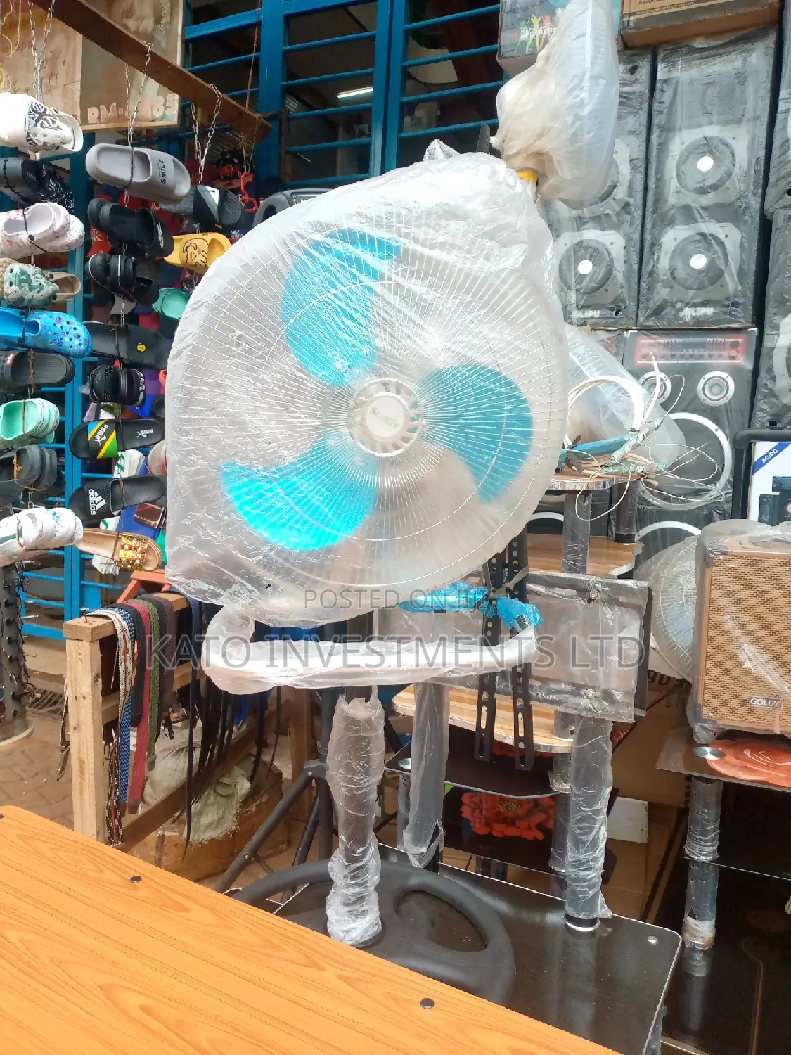 Smile Metallic Fan