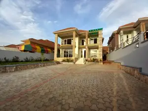 Furnished 6bdrm Mansion in Kira Tarmack for Sale