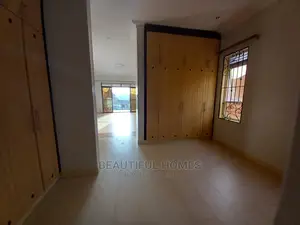 Furnished 4bdrm House in Kira for Sale