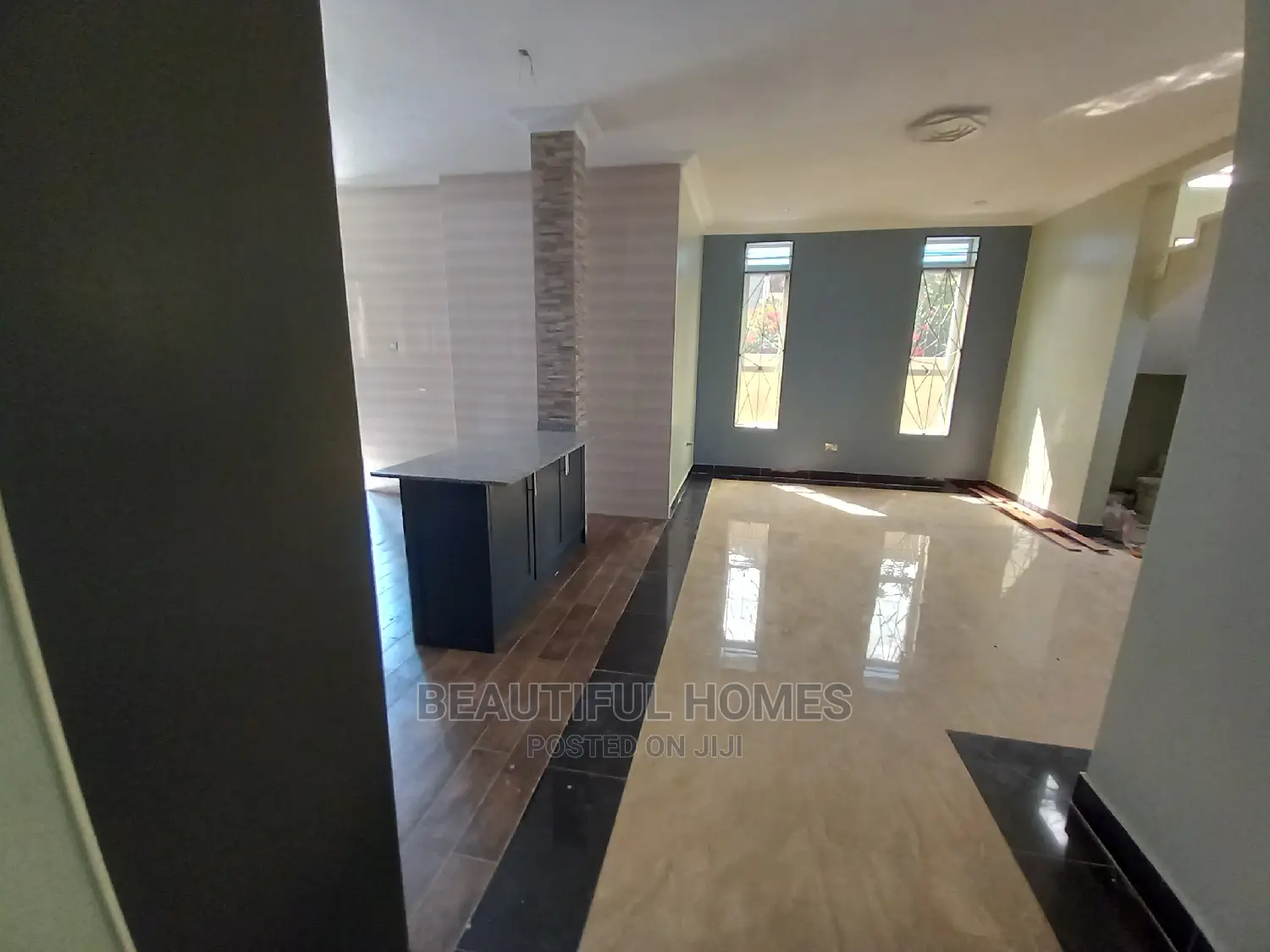 Furnished 6bdrm Mansion in Kira for Sale
