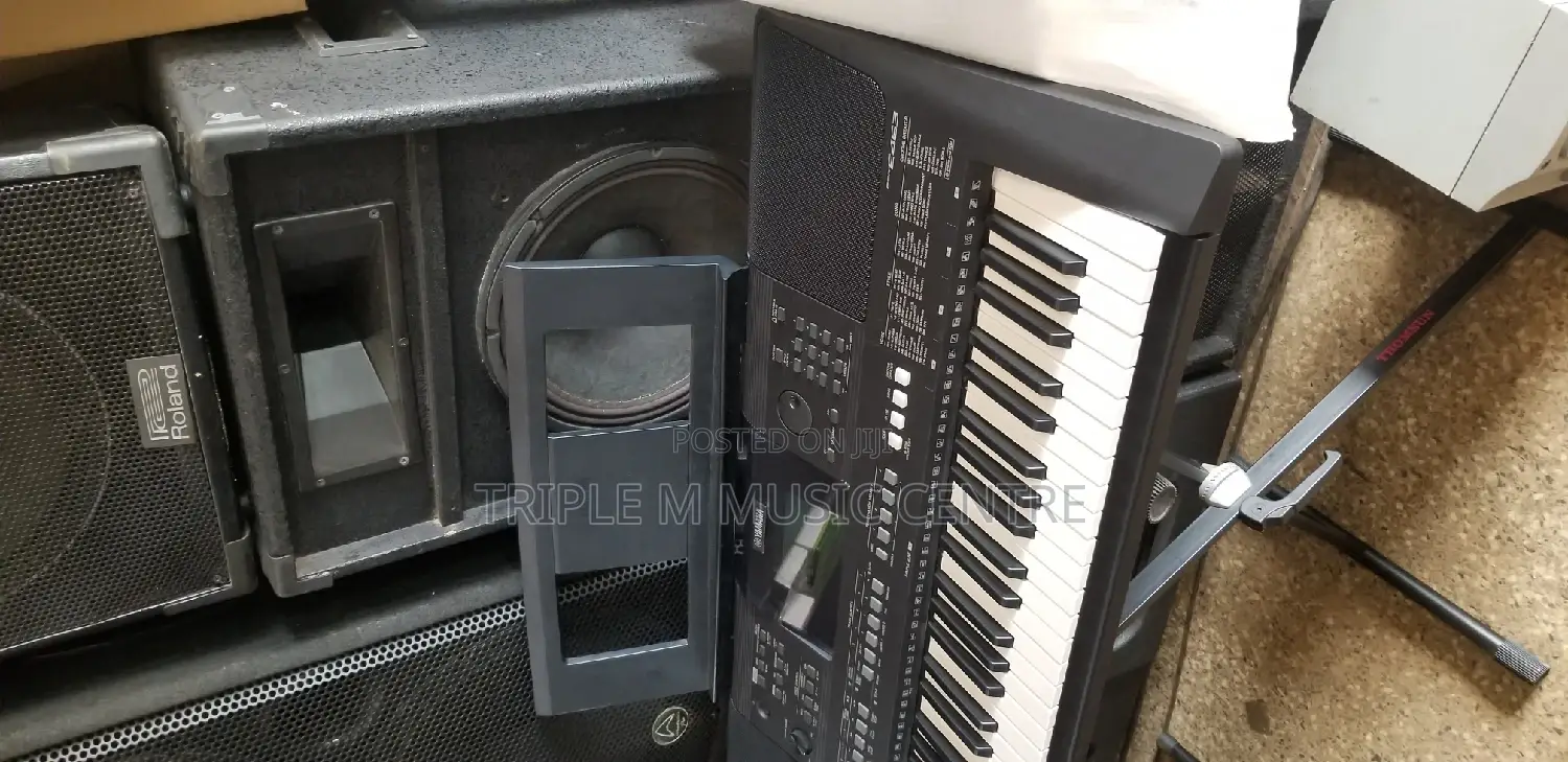 Yamaha Psr E463