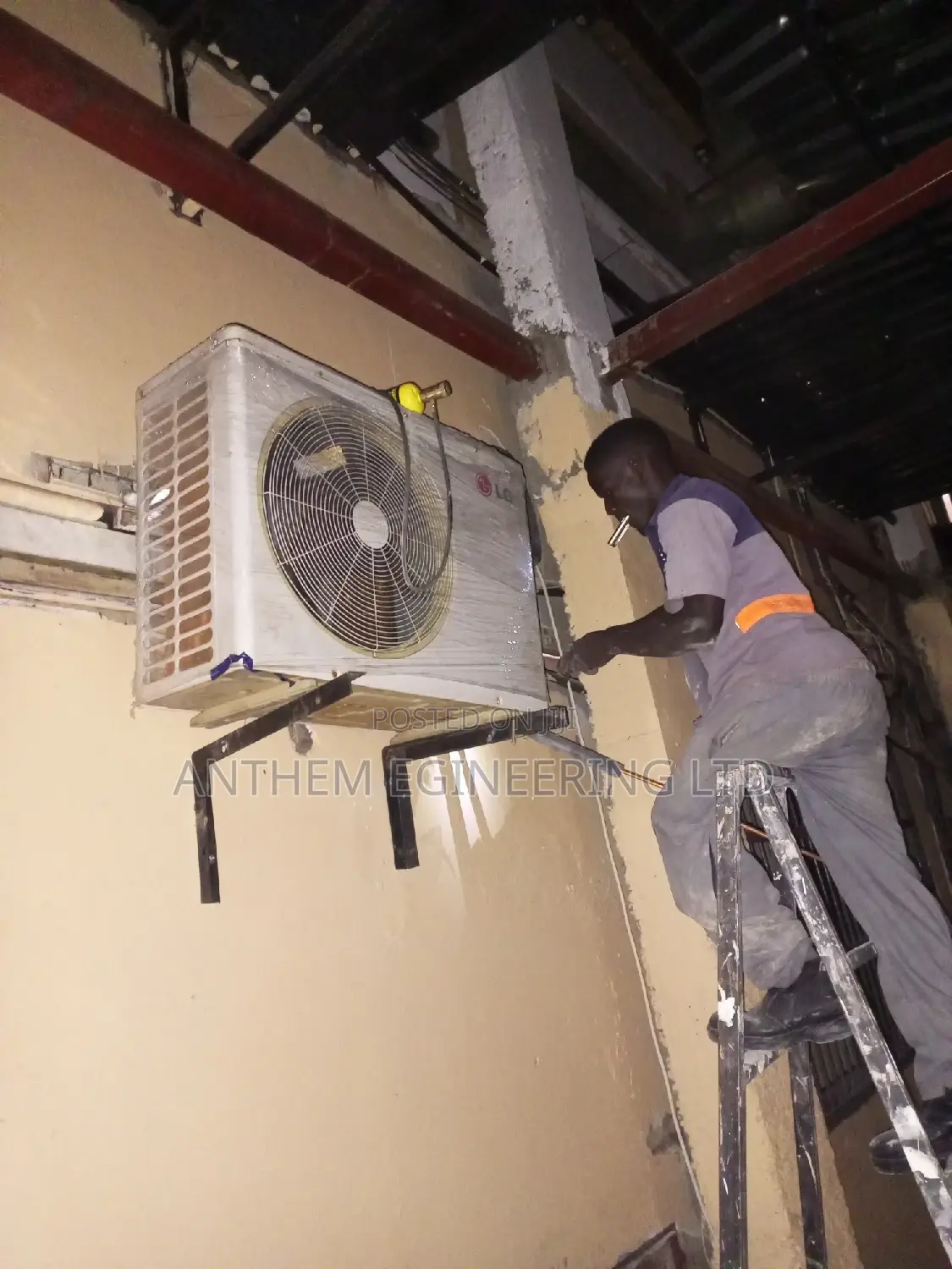 LG Refurbished 24000btu