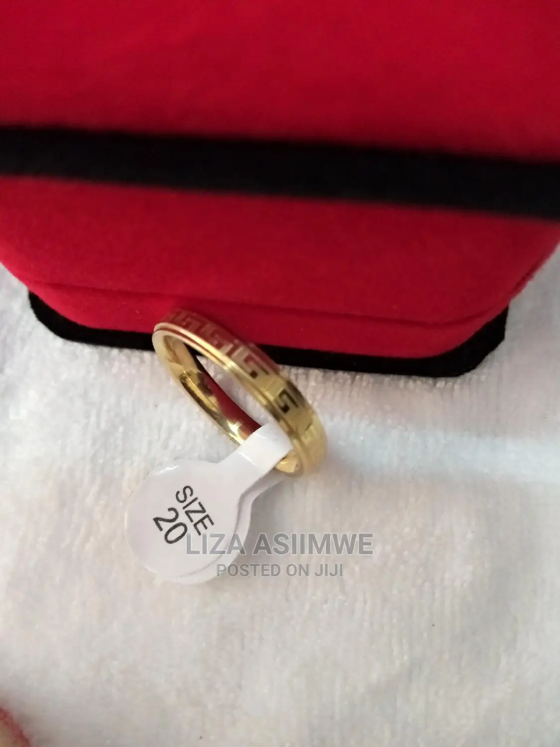 Versace Wedding Rings Available for the Men