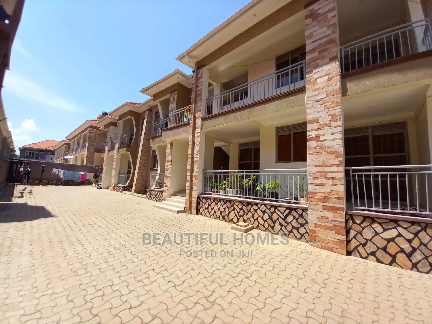 Furnished 2bdrm Apartment in Kyariwajjara, Kira for Sale