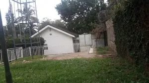 4bdrm Bungalow in Kololo Property, Central Division for Rent