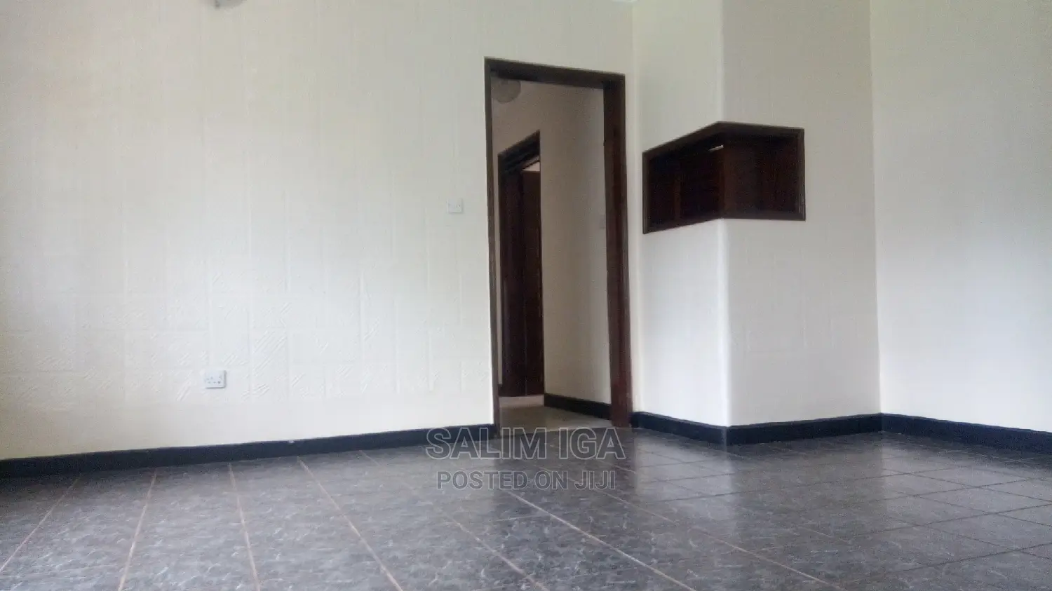 4bdrm Bungalow in Kololo Property, Central Division for Rent