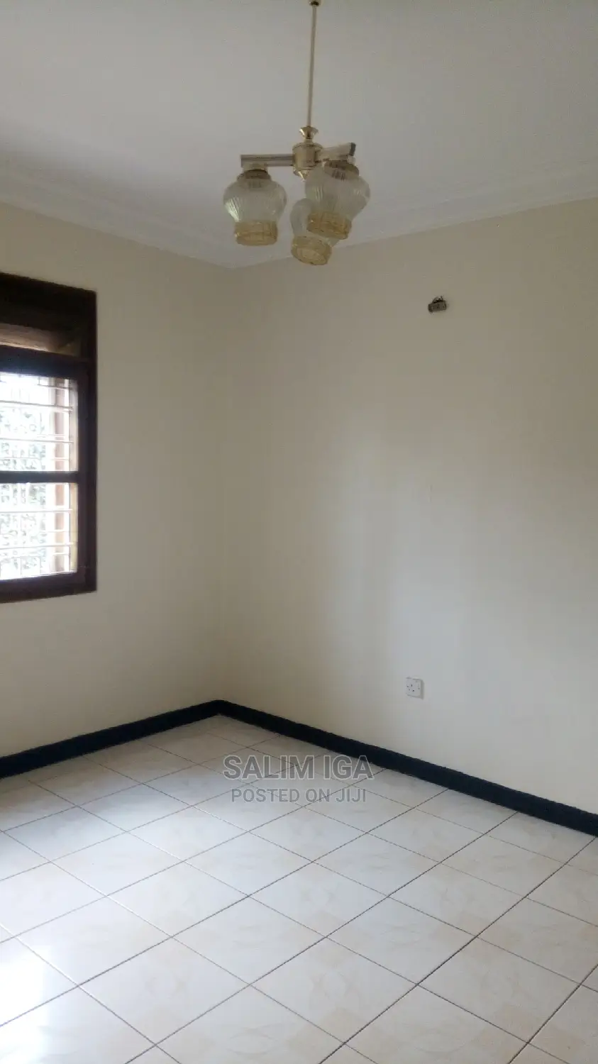 4bdrm Bungalow in Kololo Property, Central Division for Rent