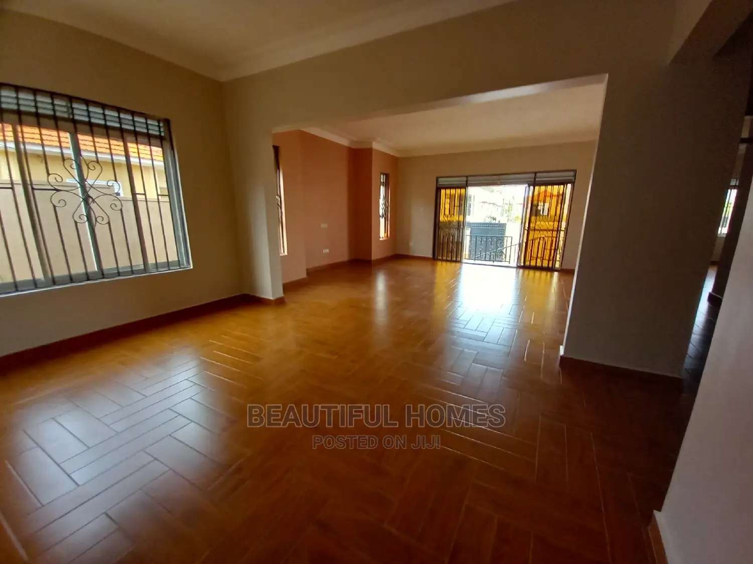Furnished 4bdrm House in Tarmack, Kira for Sale