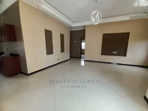 Furnished 4bdrm House in Gated Estate Tarmack, Kira for Sale
