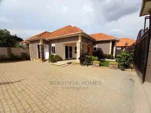 Furnished 4bdrm House in Kira Tarmacked for Sale