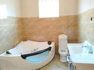 Furnished 4bdrm House in Kira for Sale