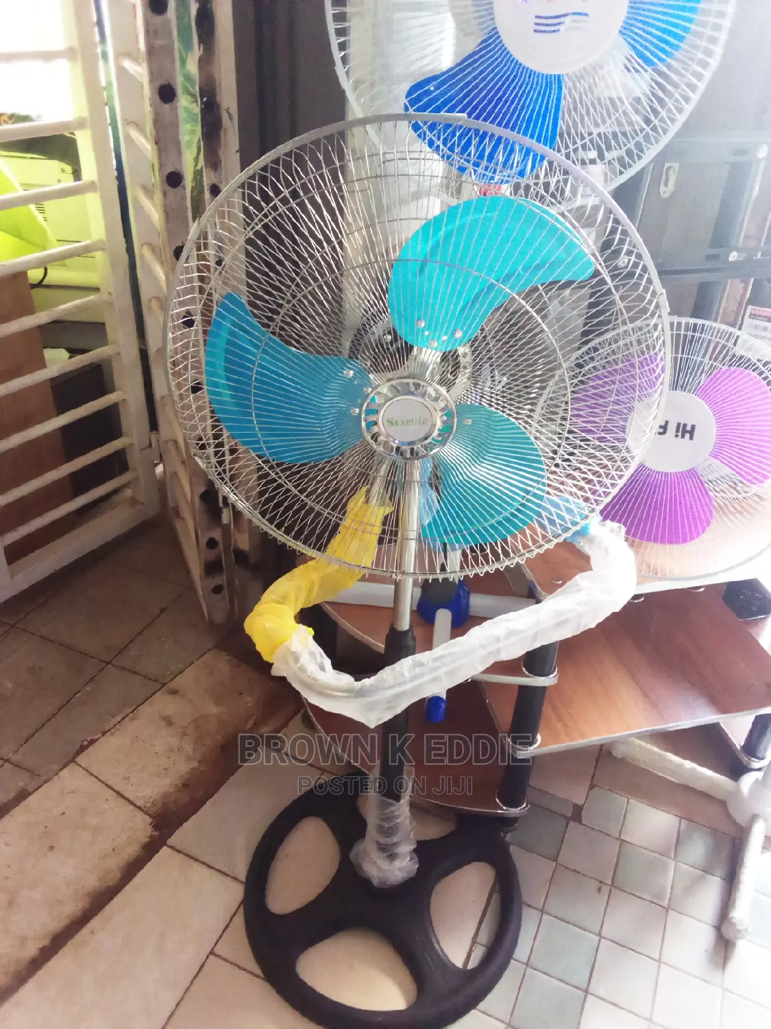 Smile Stand Fan