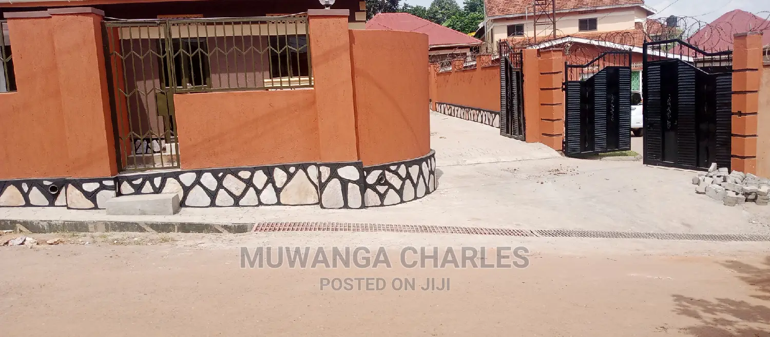 1bdrm House in Fs Properties Ltd, Central Division for Rent