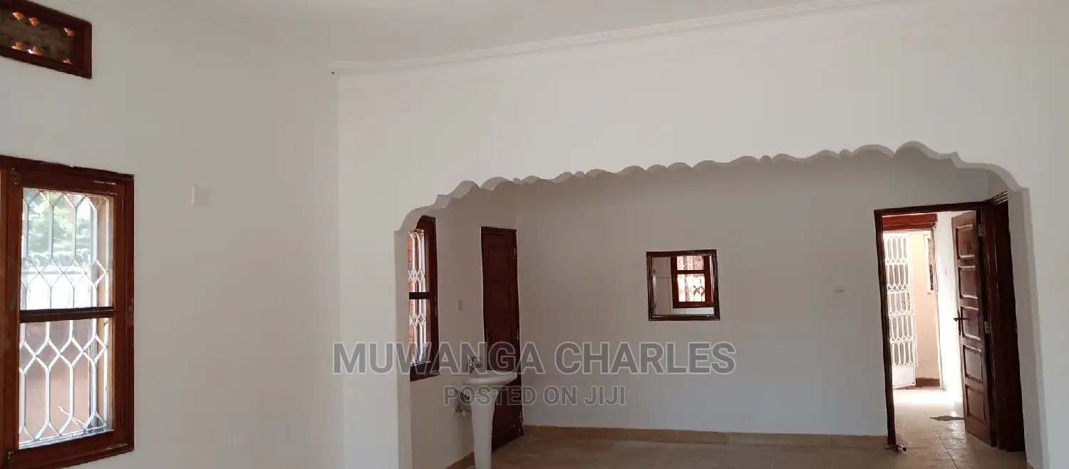 3bdrm House in Fs Properties Ltd, Central Division for Rent