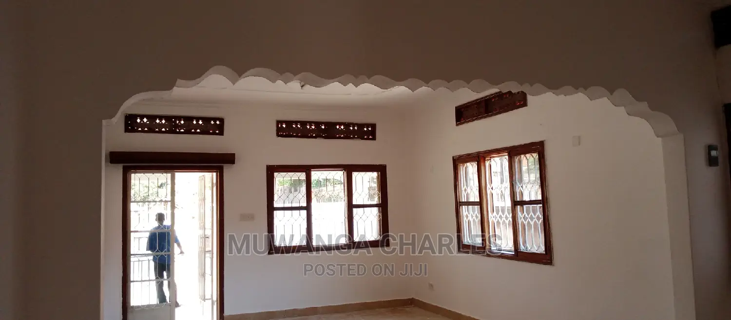 3bdrm House in Fs Properties Ltd, Central Division for Rent