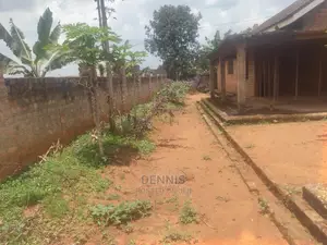 3bdrm Duplex in Rubaga for sale