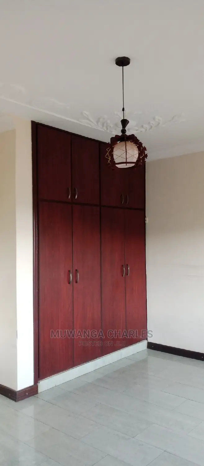 5bdrm Maisonette in Fs Properties Ltd, Central Division for Rent