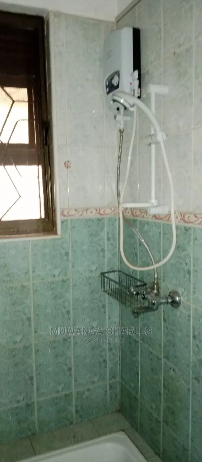 5bdrm Maisonette in Fs Properties Ltd, Central Division for Rent