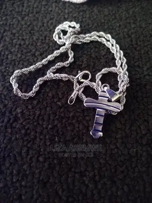 Nice and Authentic Necklaces Available With Cross Pendants