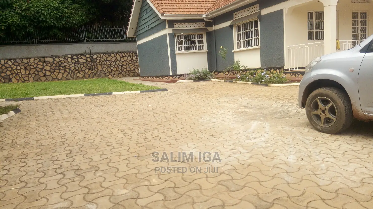 6bdrm Bungalow in Kololo Property, Central Division for Rent