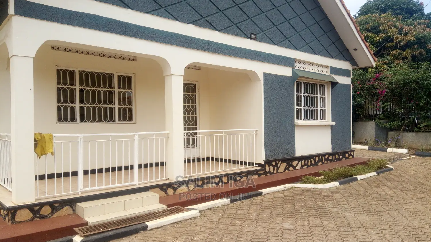 6bdrm Bungalow in Kololo Property, Central Division for Rent