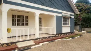 6bdrm Bungalow in Kololo Property, Central Division for Rent
