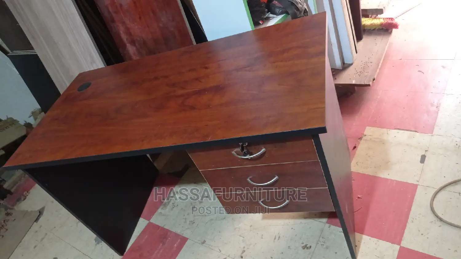 Brand New Office Desk Size 120cm