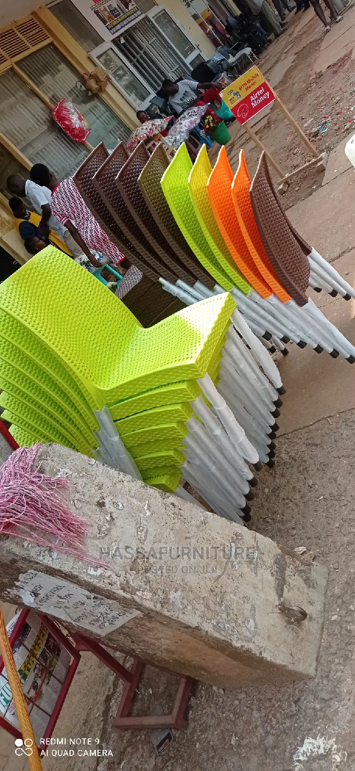 Chrome Plastic Restaurant Chairs
