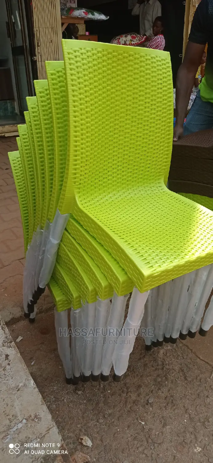 Chrome Plastic Restaurant Chairs