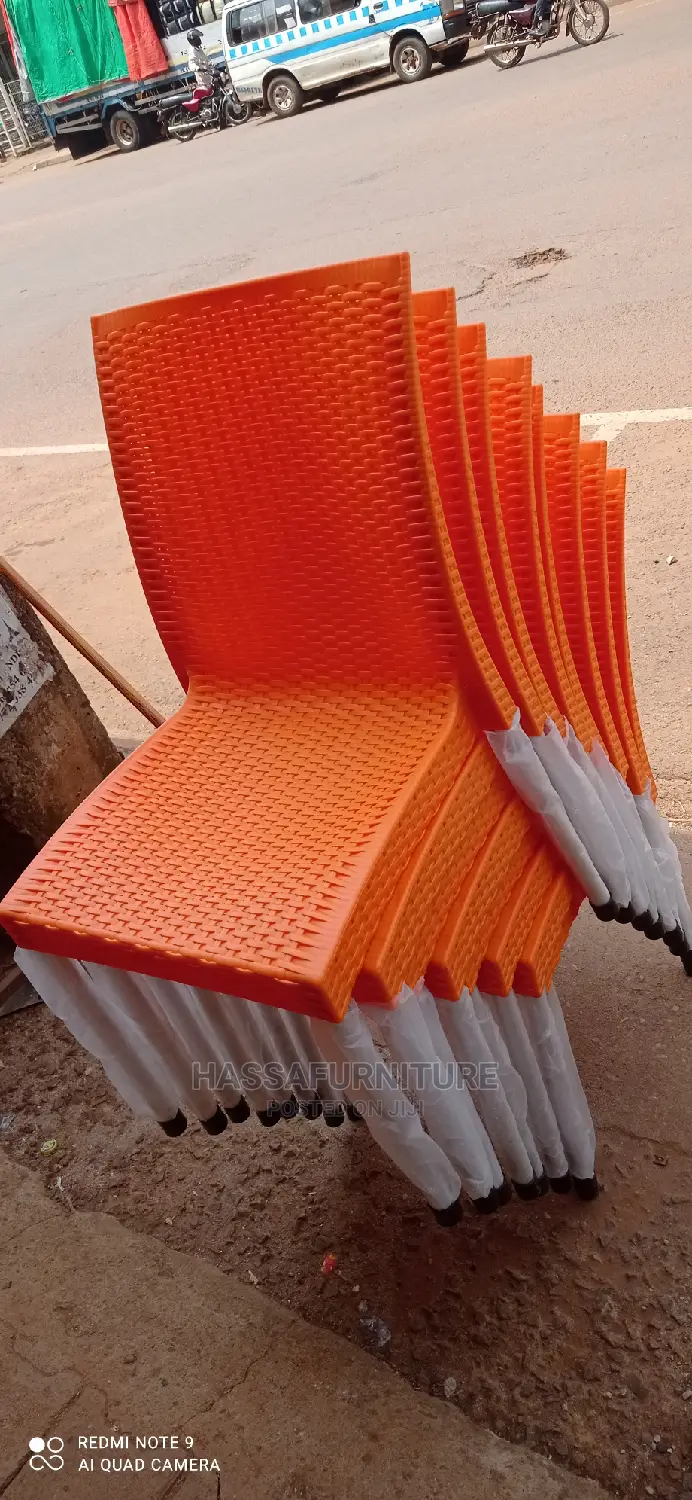 Chrome Plastic Restaurant Chairs