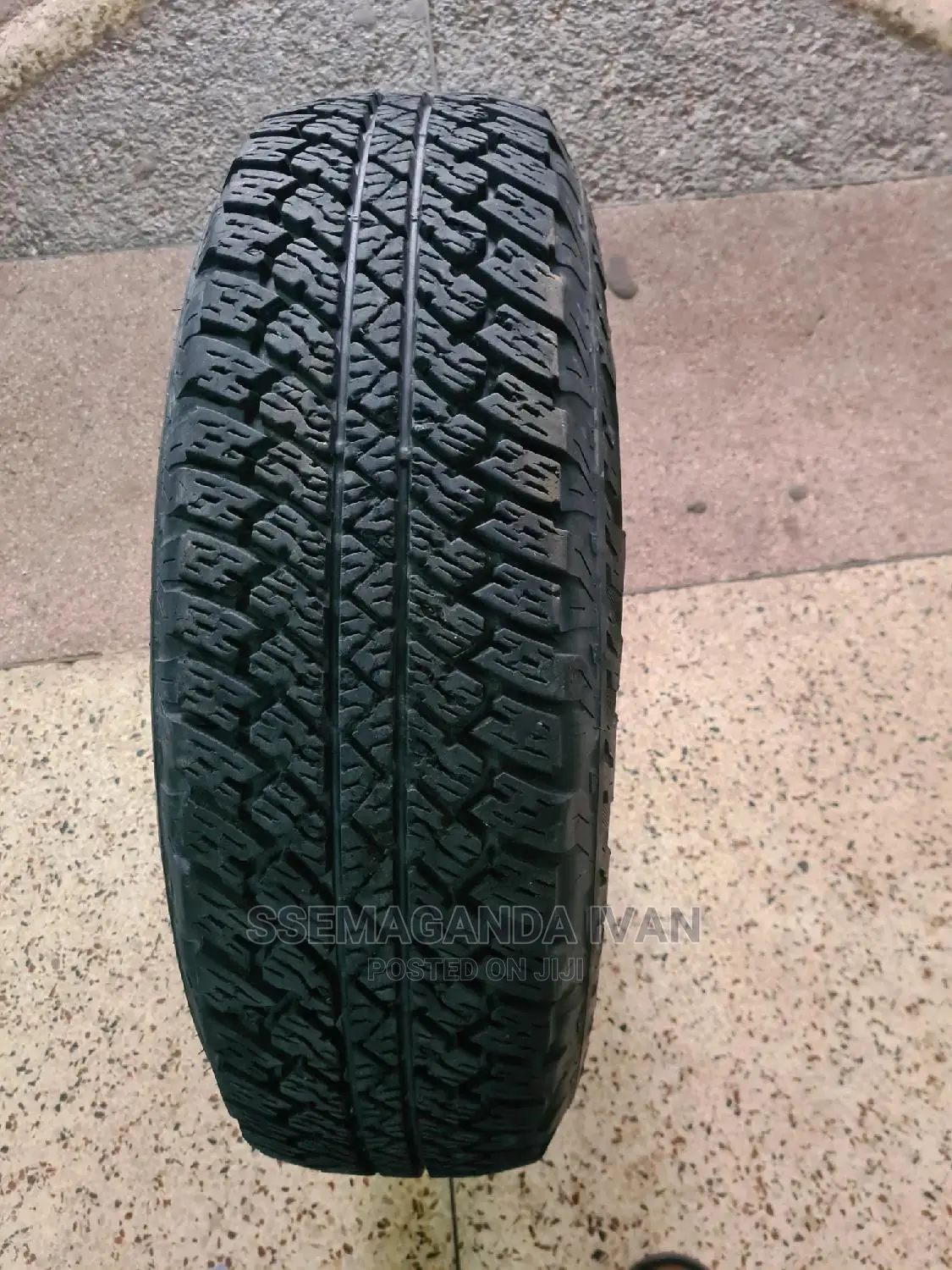 245/75r17 Bridgeston Used Tire