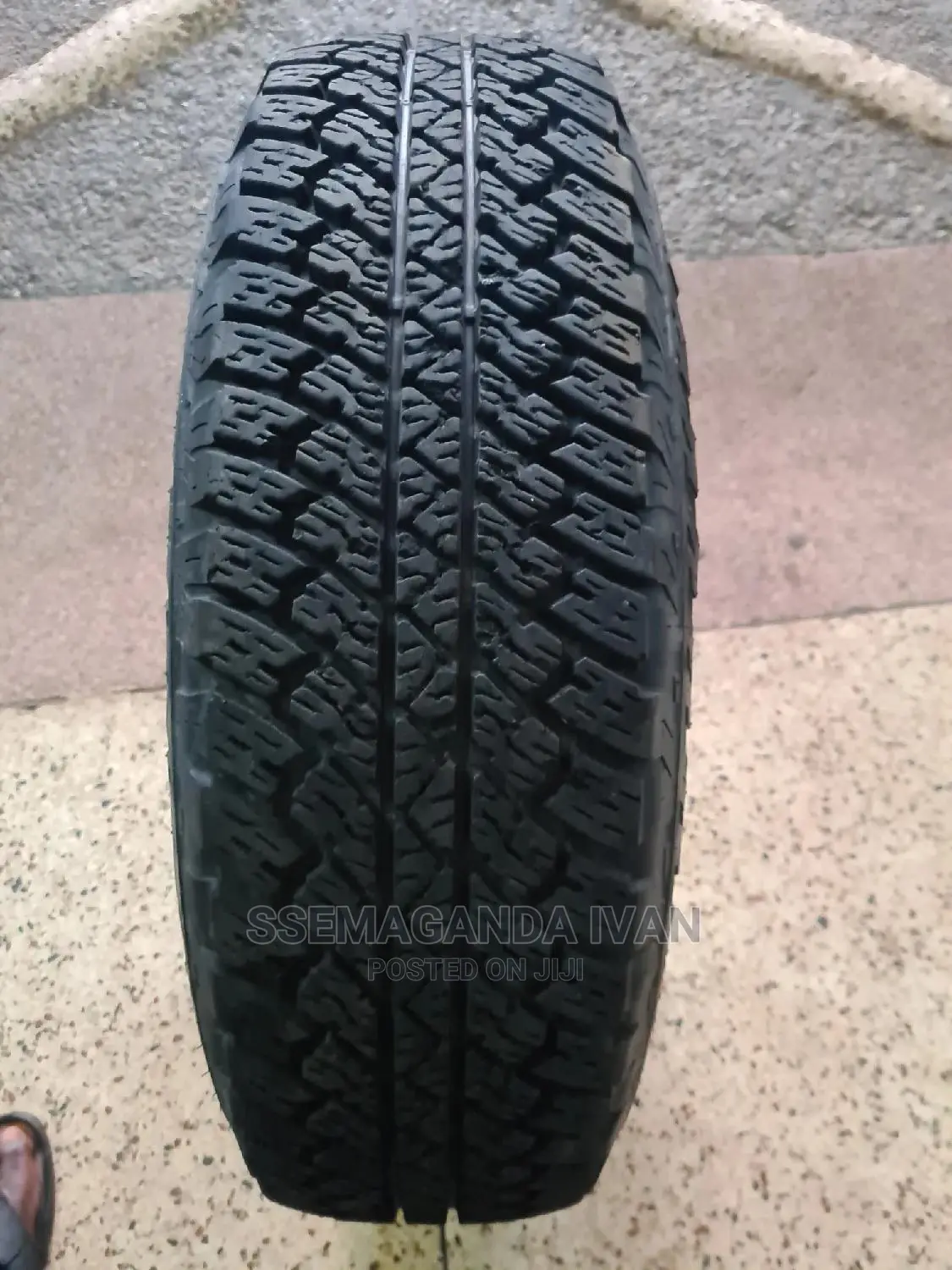 245/75r17 Bridgeston Used Tire