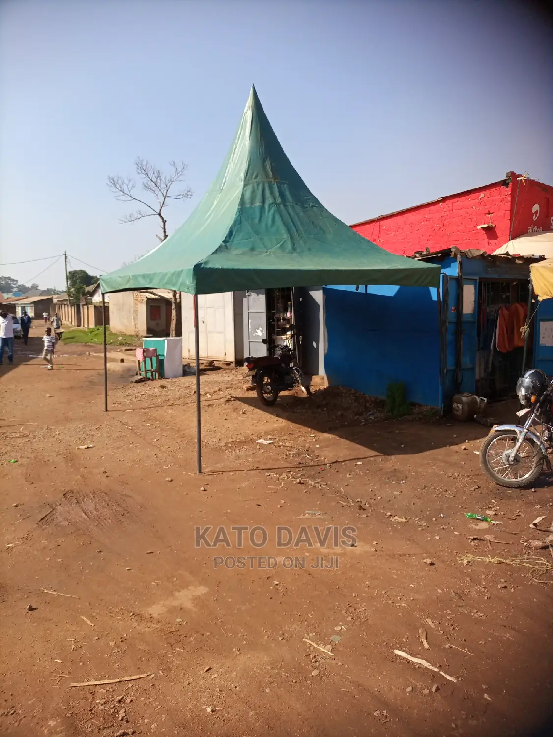 50 Seater Tent Green