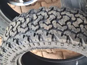 225/65r17 Grabbeur